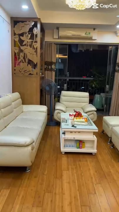 Căn hộ chung cư 128m² tại Cầu Giấy - Chính chủ cho thuê dài hạn, gần BigC!