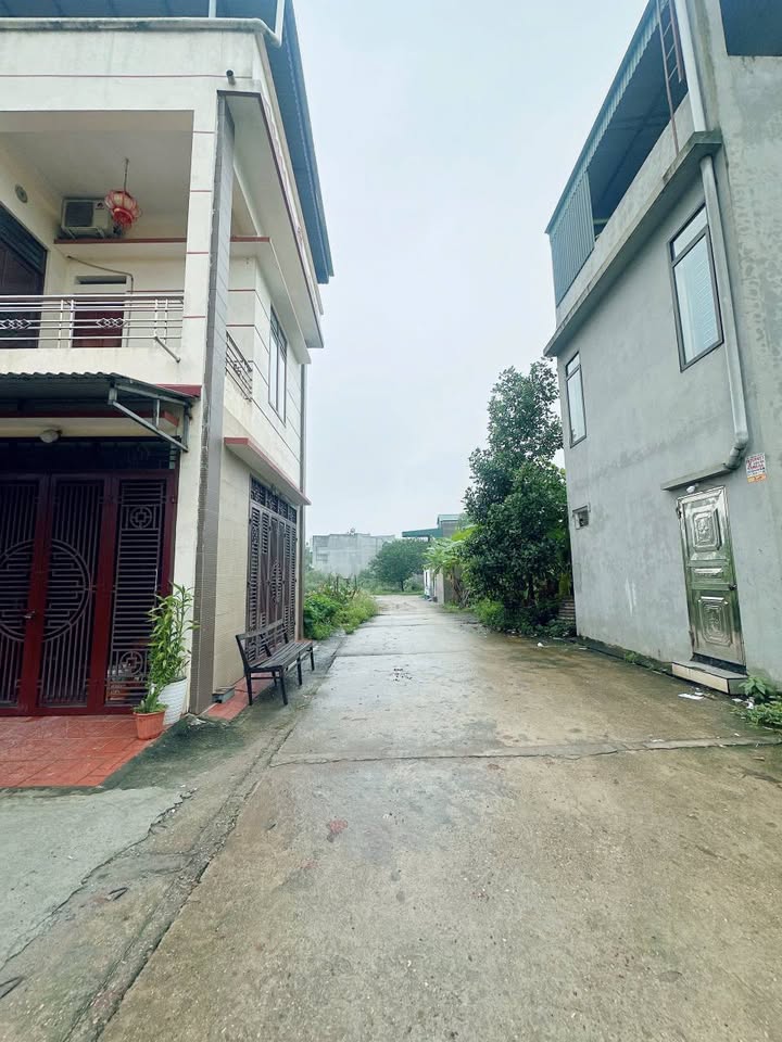 Bán đất tại Ngõ 77 Vũ Thê Lang, Thanh Miếu 71.2m² giá 3 tỷ - Đường ô tô tránh nhau!