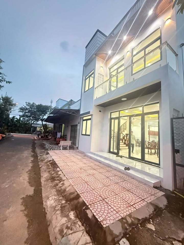 Nhà riêng Tân Ngãi, TP Vĩnh Long 83m² giá 2.45 tỷ - Chính chủ bán gấp!