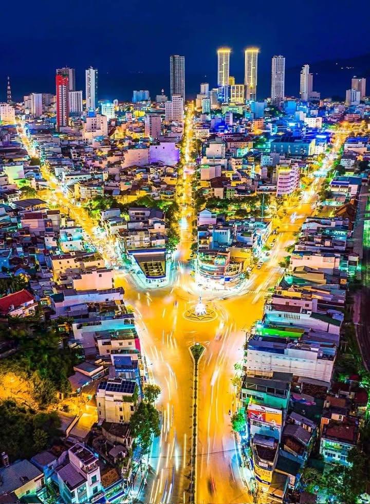 Bán nhà mặt tiền Thống Nhất Nha Trang 296m² giá chỉ 38 tỷ - Kinh doanh đắc địa!