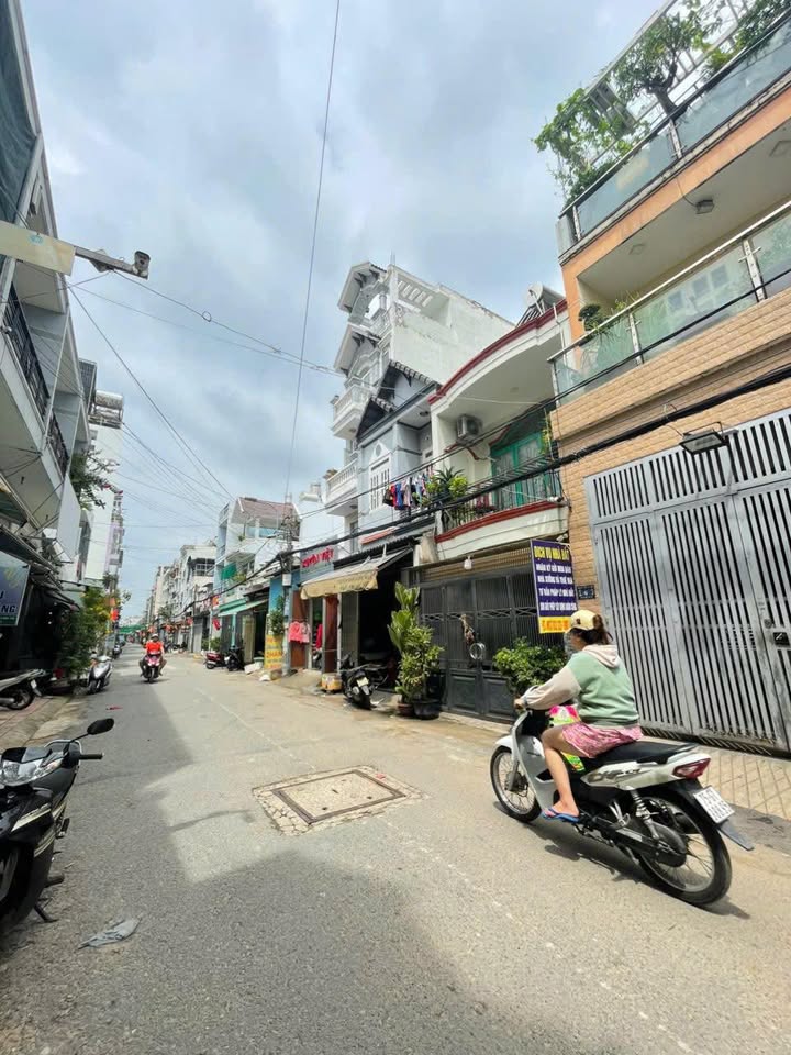 Nhà hẻm kinh doanh Đường Số 5, Bình Trị Đông 49m² giá 5.78 tỷ - Vị trí đẹp, sẵn sàng ở ngay!