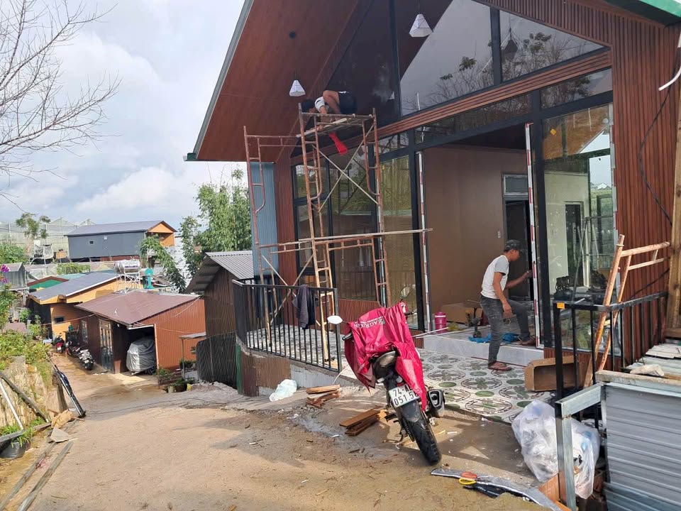 Nhà bán đường Nguyễn Hoàng, phường 7, Đà Lạt 85m² - Giá chỉ 1.35 tỷ, bớt lộc!