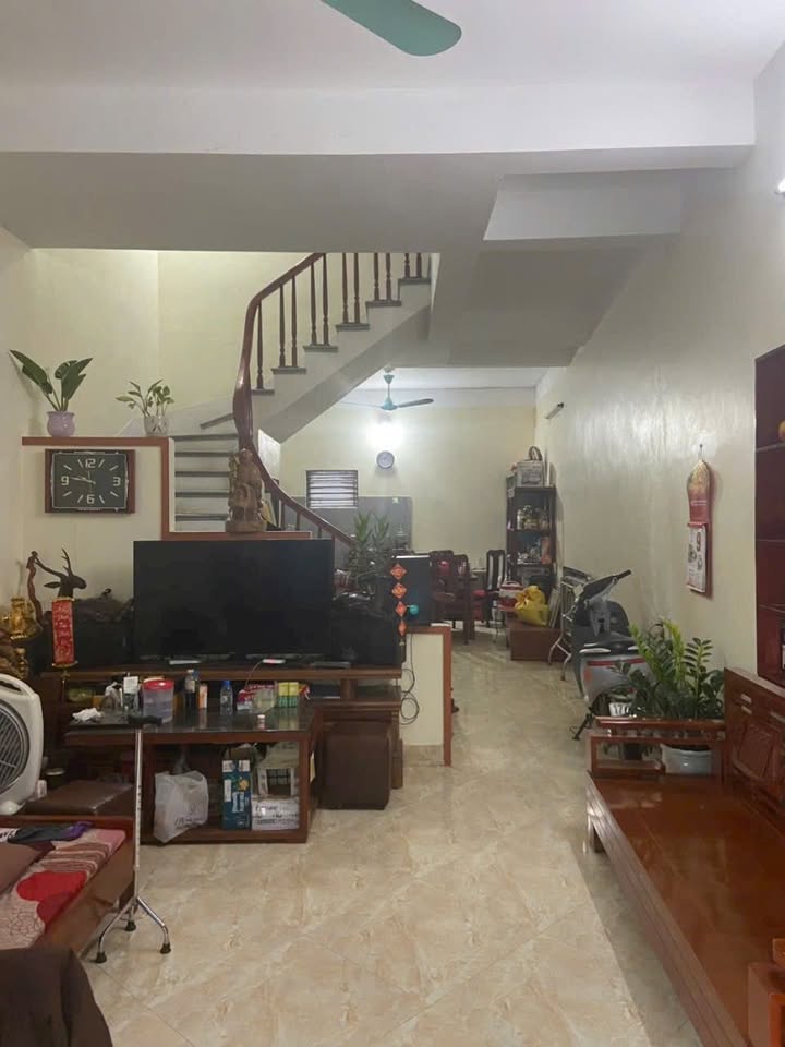 Nhà 3 tầng xã Vũ Lạc Thái Bình 53m² giá chỉ 2.05 tỷ - Thiết kế hiện đại, ô tô vào tận nhà!