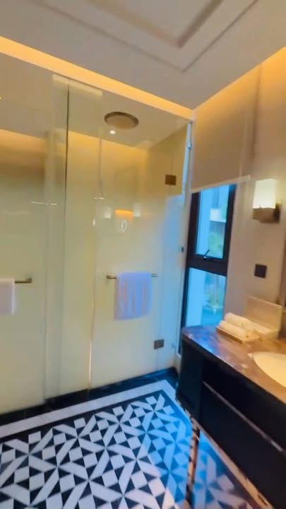 Bán Villa Intercontinental 5* Bãi Cháy 162m² - Đẳng cấp nghỉ dưỡng quốc tế!