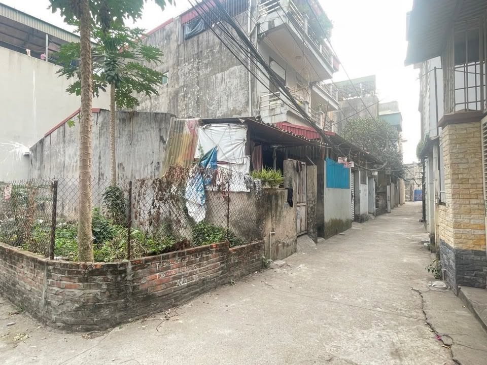 Đất lô góc Ngọc Thụy 45m² giá 4.9 tỷ - Ô tô vào tận nhà!