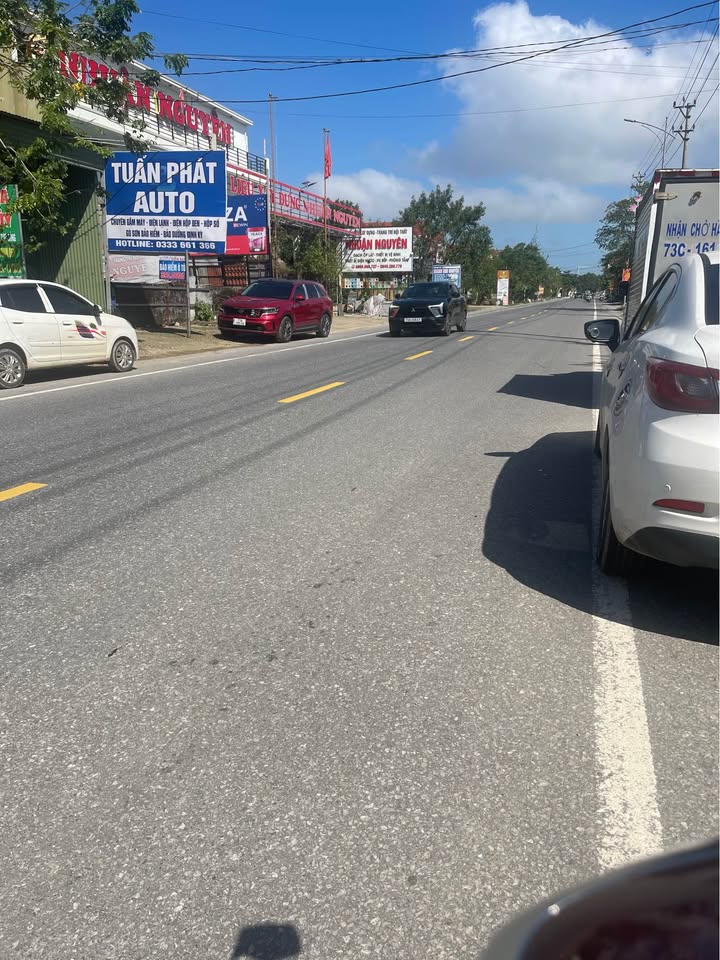 Đất đẹp mặt tiền đường Nguyễn Tất Thành, Lệ Thủy 117m² giá 1.7 tỷ - Cơ hội đầu tư tuyệt vời!