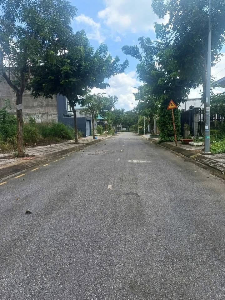 Đất nền Trảng Bom 250m² giá 4.1 tỷ - Pháp lý sổ đỏ chính chủ!