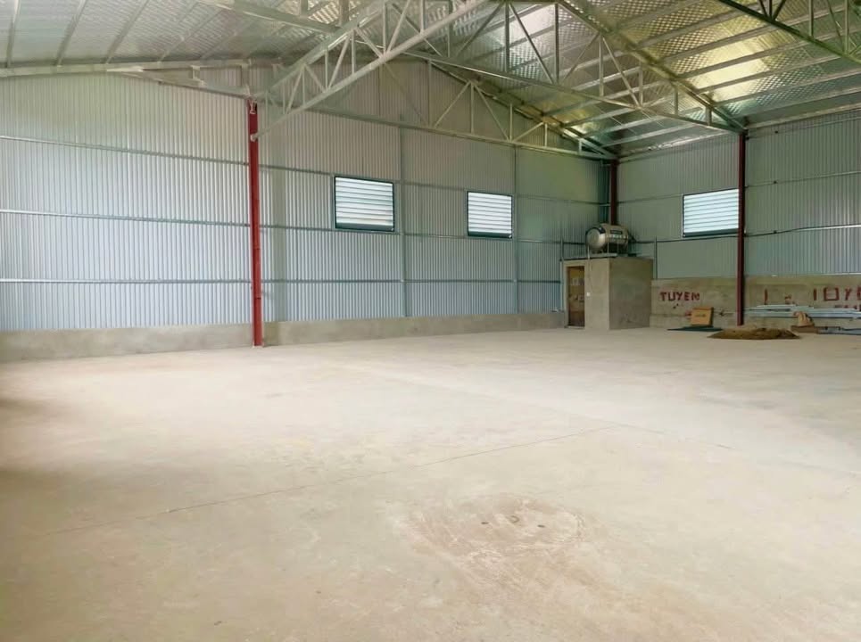 Kho cho thuê mặt tiền Quốc lộ 1A Phan Thiết 700m² - Giá chỉ 13 triệu/tháng!