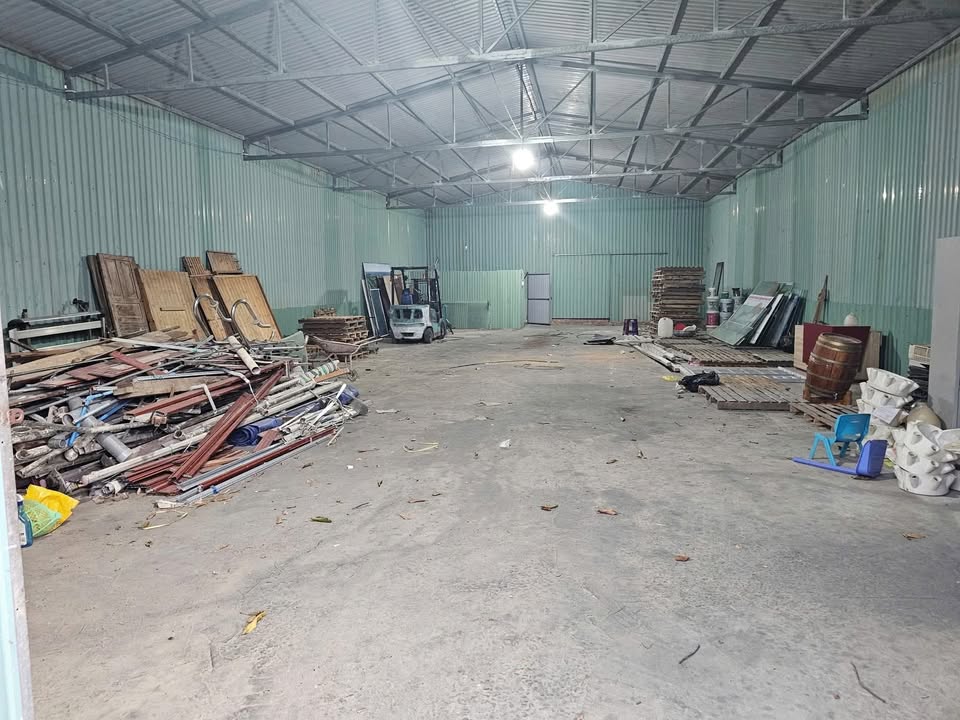 Kho cho thuê mặt tiền đường Lê Duẩn, Phan Thiết 150m² - Giá chỉ 5.5 triệu/tháng!