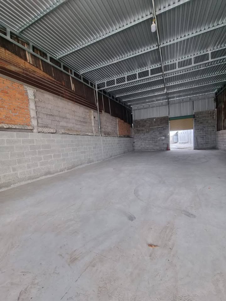 Kho cho thuê tại Thôn Phú Mỹ - 500m² giá 8.5 triệu - Mặt tiền thông thoáng!