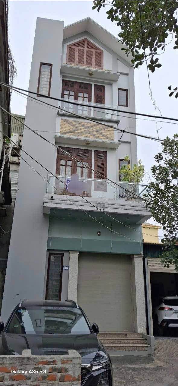 Bán nhà 3 tầng Cẩm Trung 91m² giá 2.9 tỷ - Nội thất cao cấp, ô tô vào tận nhà!