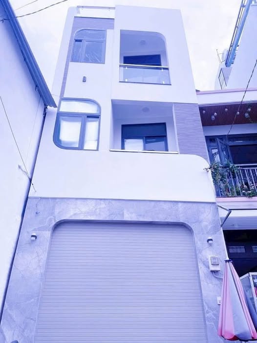 Nhà phố Lê Đại Hành, Quận 11, 60m² giá 8 tỷ - Dọn vào ở ngay với nội thất cao cấp!