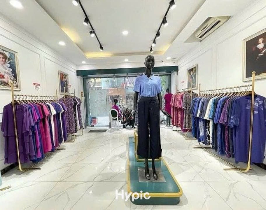 Mặt bằng kinh doanh cho thuê 162m² tại Bà Triệu - Tiện nghi đầy đủ, bàn giao ngay!