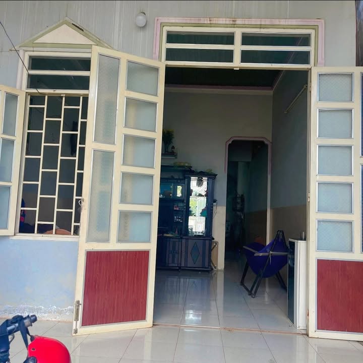 Nhà riêng đường Lê Đại Hành, huyện Cư M'Gar, 189m² giá 1.8 tỷ - Chính chủ bán gấp!