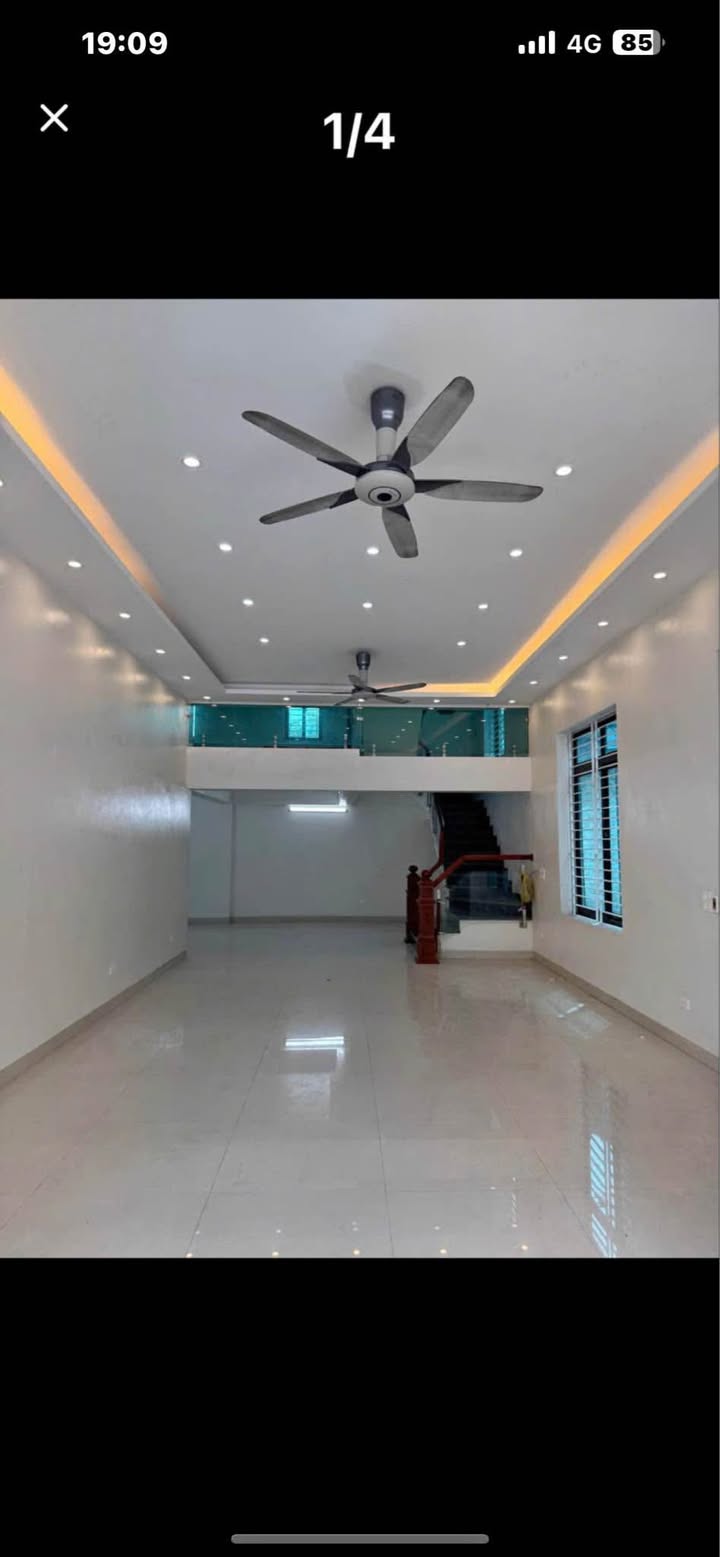 Nhà phố 3 tầng mặt tiền Lê Lai, phường Đông Sơn, 97m² giá 11 tỷ - Vị trí đắc địa cho kinh doanh!