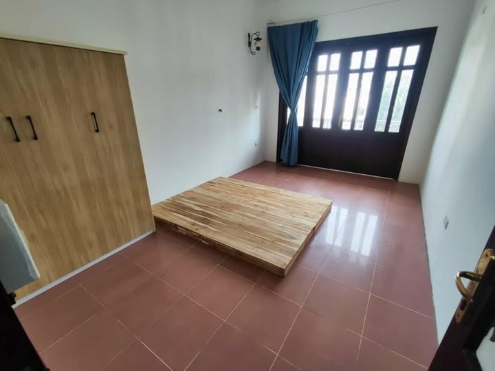 Phòng trọ cho thuê tại Ngõ 23 Nguyễn Khuyến, 15m² giá 3.2 triệu - Gần trường đại học!