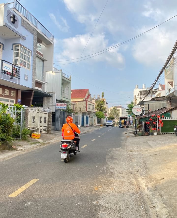 FrontHouse Bảo Lộc 263m² giá 18 tỷ - Vị trí vàng kinh doanh!