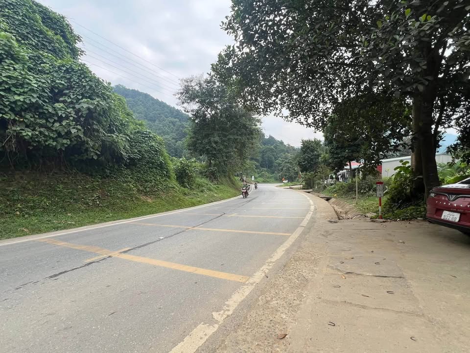 Đất mặt đường QL4D Cốc San 300m² giá 1.7 tỷ - Đầu tư sinh lời ngay!