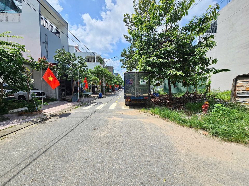 Đất KDC Đất Mới Dĩ An 111.5m² giá 4.45 tỷ - Đất góc 2 mặt tiền, giao thông thuận lợi!