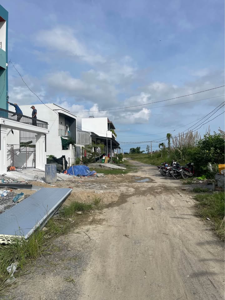 Đất nền Diên An, Diên Khánh 132,3m² giá 3,75 tỷ - Vị trí đẹp, tiện ích đầy đủ!