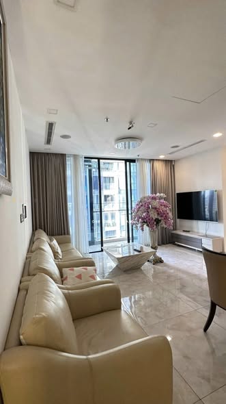 Căn hộ Vinhomes Golden River Quận 1, 78m² - Giá chỉ 14 tỷ, Sổ hồng chính chủ!