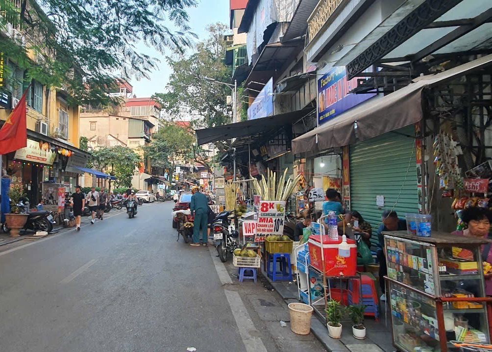 Bán nhà phố Hàng Buồm, Hoàn Kiếm 174m² giá 125 tỷ - Tiềm năng đầu tư khách sạn!