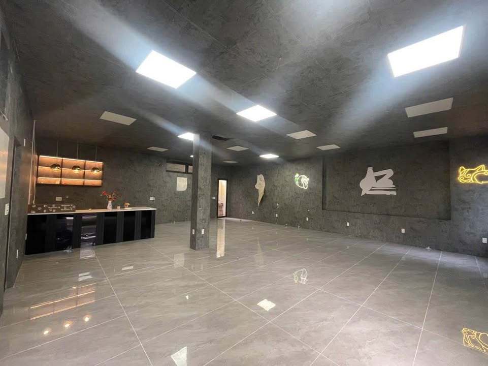 Cho thuê nhà 3 tầng đường Cao Thắng 120m² - Phù hợp kinh doanh đa dạng!