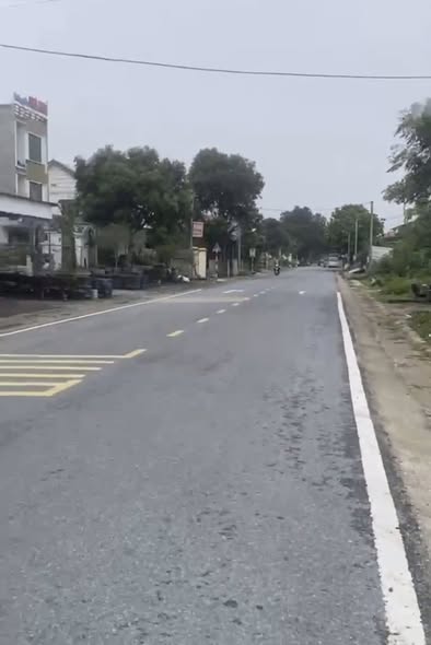 Đất nền Nam Sầm Sơn 120m² giá 1.5 tỷ - Hướng Đông, vị trí đắc địa gần biển!