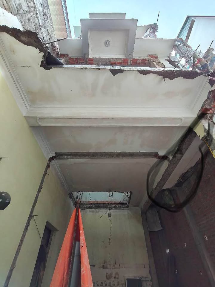 Nhà 4 tầng Cổ Nhuế 31m² giá 5.9 tỷ - Cơ hội sở hữu không thể bỏ qua!