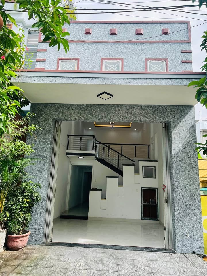 Nhà gác lửng đúc mặt tiền Nguyễn Huy Tự 70m² giá 5.49 tỷ - Gần biển chỉ 200m!