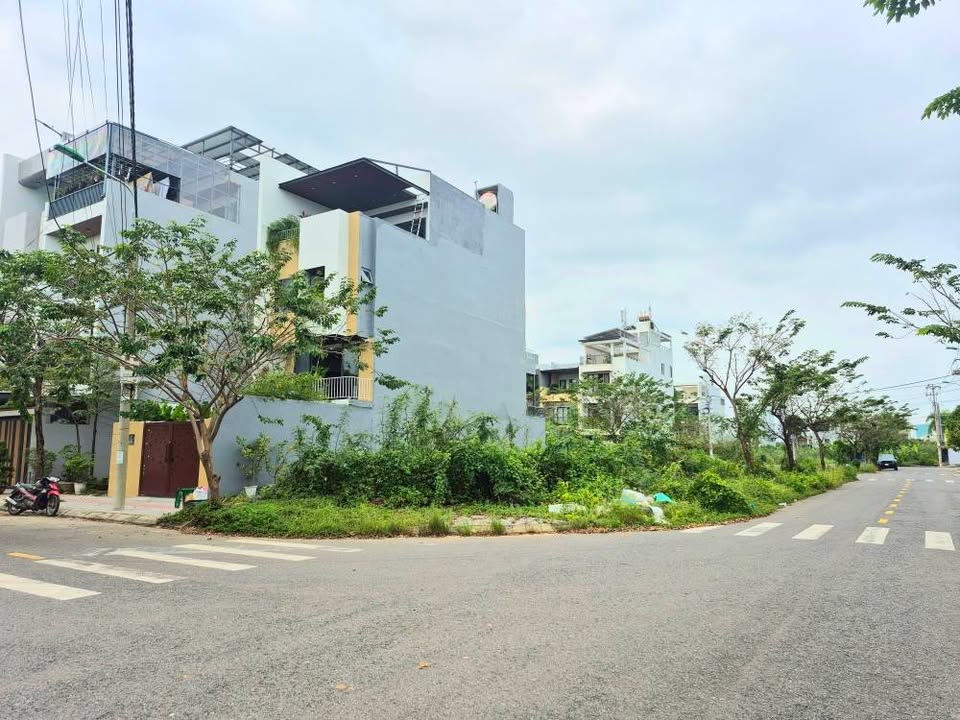 Đất nền góc khu vực đảo VIP Hòa Xuân 154m² giá 14.2 tỷ - Đầu tư sinh lời ngay!