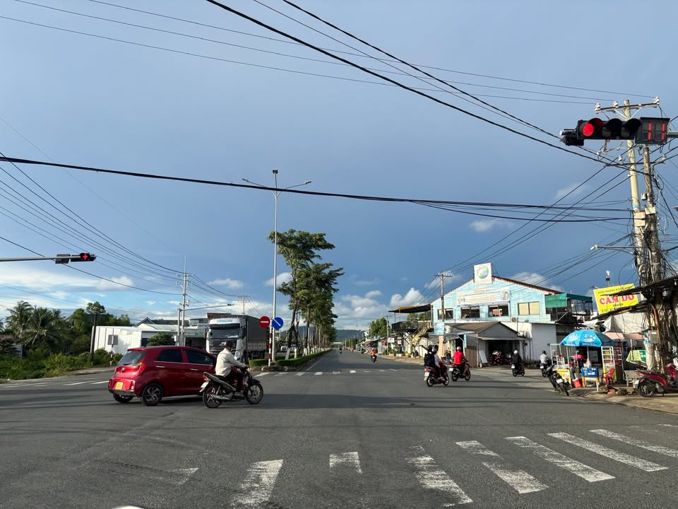 Đất mặt tiền đường 3/2 Dương Đông Phú Quốc 120m² giá 1 tỷ - Cơ hội đầu tư sinh lời cao!