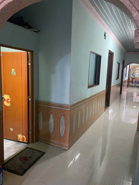 Nhà riêng Biên Hòa 171m² giá 5.9 tỷ - Sân xe rộng, gần chợ