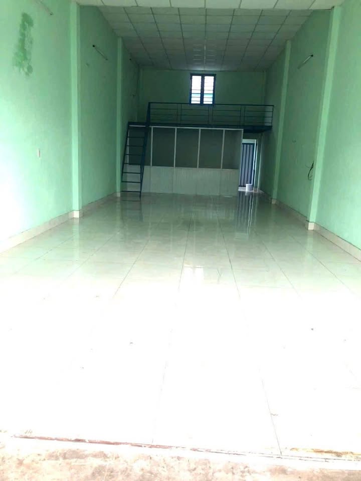 Kho cho thuê KDC Thung Lũng Tân Bình Dĩ An 100m² - Phù hợp cho sản xuất và lưu trữ hàng hóa!