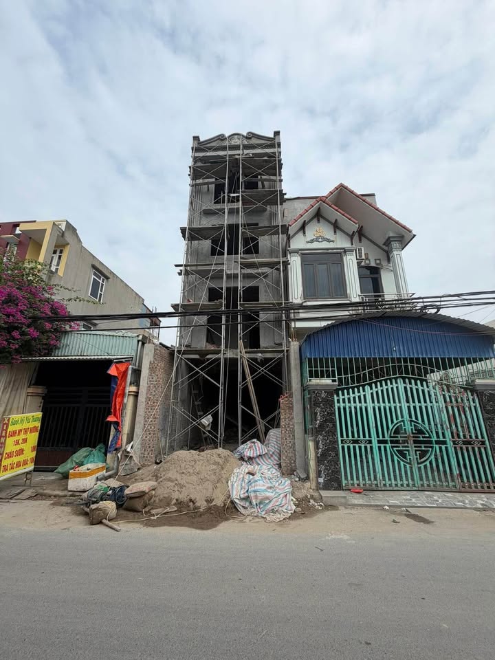 Nhà mặt đường Hàng Tổng, Hải An 70m² giá 5.5 tỷ - Độc lập, thoáng mát!