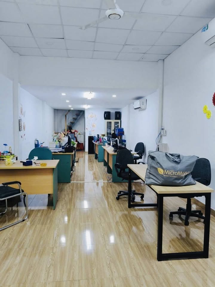 Nhà đẹp quận Bình Tân 70m² giá chỉ 4 tỷ - Sổ hồng chính chủ ngay!