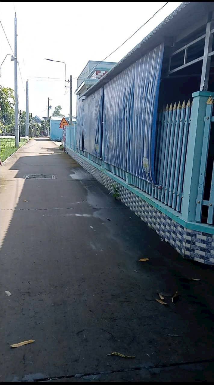 Nhà bán xã Phước Hậu, Cần Giuộc, Long An 387m² - Sẵn sàng vào ở ngay!