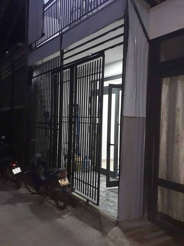 Nhà 2 tầng đường Tô Vĩnh Diện, Đà Lạt 50m², giá 1.75 tỷ - Sổ hồng chính chủ!