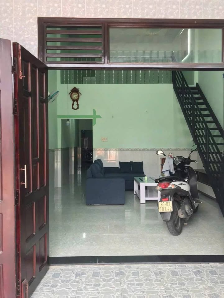 Nhà mới bán mặt tiền Nguyễn Hiền, Phan Thiết 76.5m² giá 2.4 tỷ - Đầu tư sinh lời hấp dẫn!