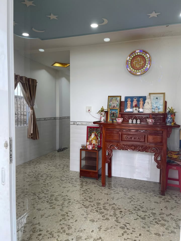 Nhà lầu kiên cố đường Nguyễn Văn Thoại, Châu Đốc, 112.12m² - Giá 7.5 tỷ, thương lượng chính chủ!