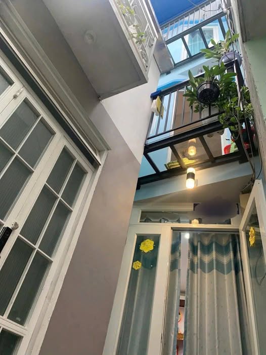 Nhà đúc 3.5 tấm tại Gò Vấp 27.95m² giá 3.43 tỷ - Phù hợp gia đình đông người!