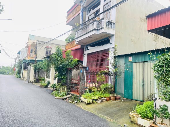 Đất nền khu phố 5 Hùng Sơn 94.5m² giá 1.3 tỷ - Gần trường học, tiện ích đầy đủ!