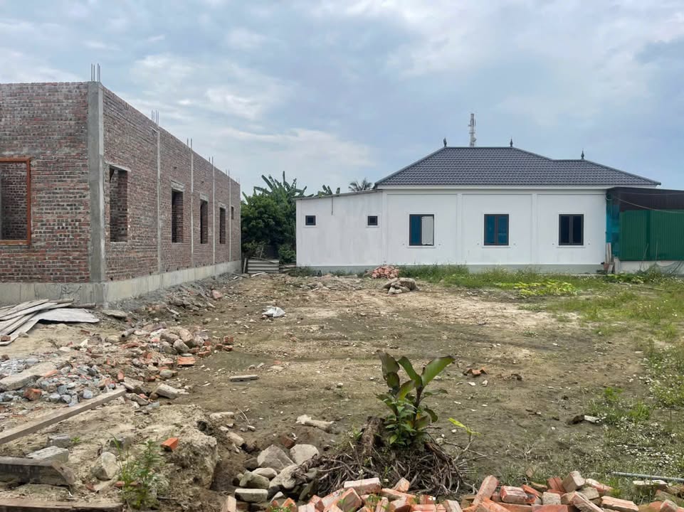 Bán đất Xóm 6, Nghi Trung 209m² giá 1 tỷ - Đường rộng 4m, khu dân cư yên tĩnh!