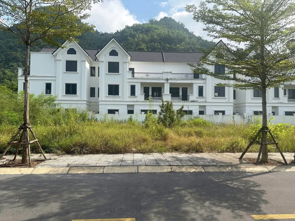 Lô đất biệt thự 214m² khu đô thị Picenza Sơn La - Đối diện công viên đẹp nhất!