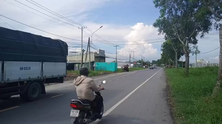 Kho 7000m² và Đất 2ha trên QL50 Cần Đước - Giá Tốt Đầu Tư!