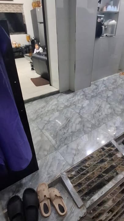 Nhà 2 Tầng Hạ Lý 30m² giá 1.56 tỷ - Đường thông, ô tô vào tận nơi!