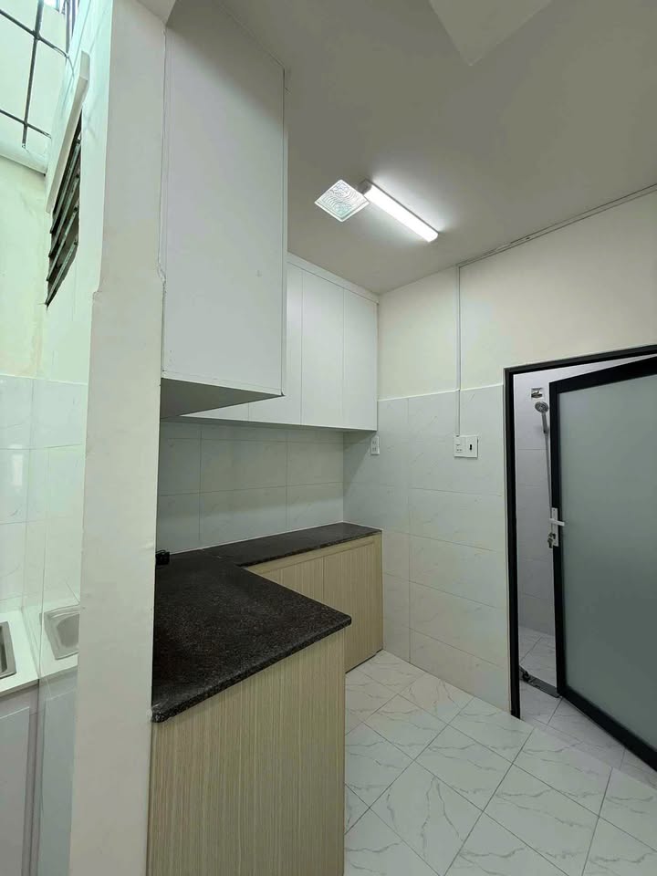 Nhà bán Hẻm Phước Long, Nha Trang 37m² giá 2,35 tỷ - Cách biển chỉ 7 phút