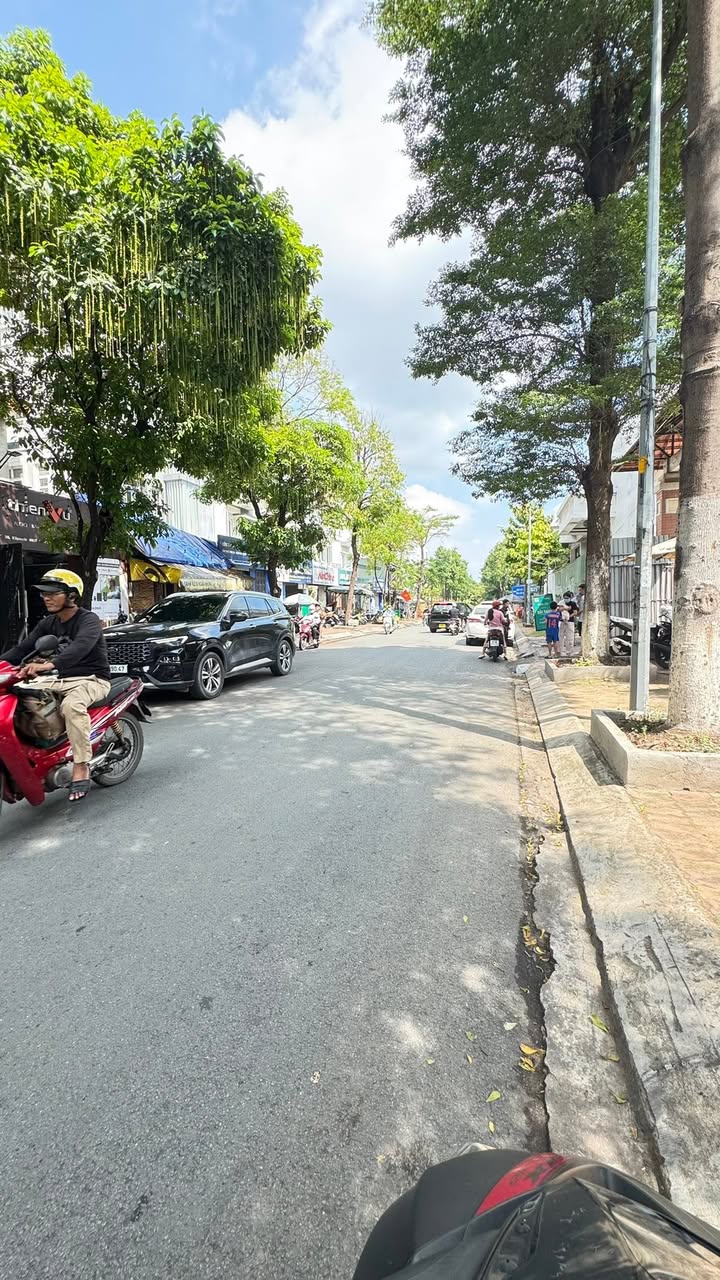 Nhà phố hẻm 1/ Phan Văn Trị, Gò Vấp 100m² giá 18 tỷ - Kinh doanh thuận lợi!