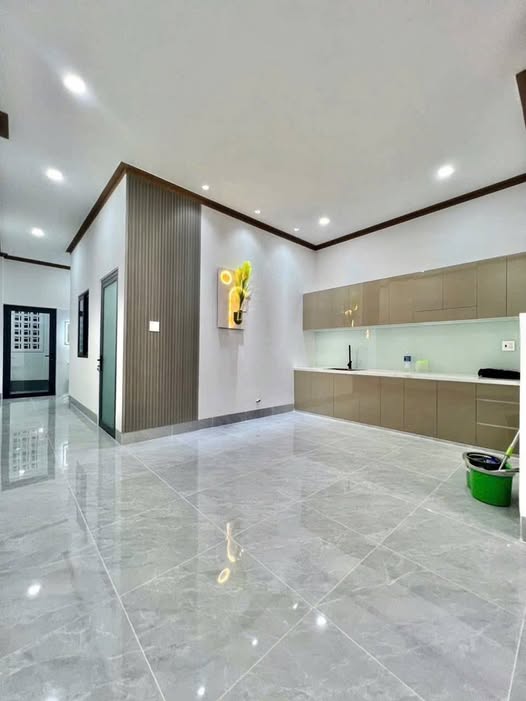 Nhà cấp 4 Phan Thiết 100m² giá 1.7 tỷ - Full nội thất, sổ hồng chính chủ!