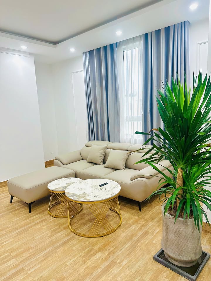 Căn hộ cho thuê đường Hồ Nghinh, Đà Nẵng 110m² - Nội thất cao cấp, gần biển!